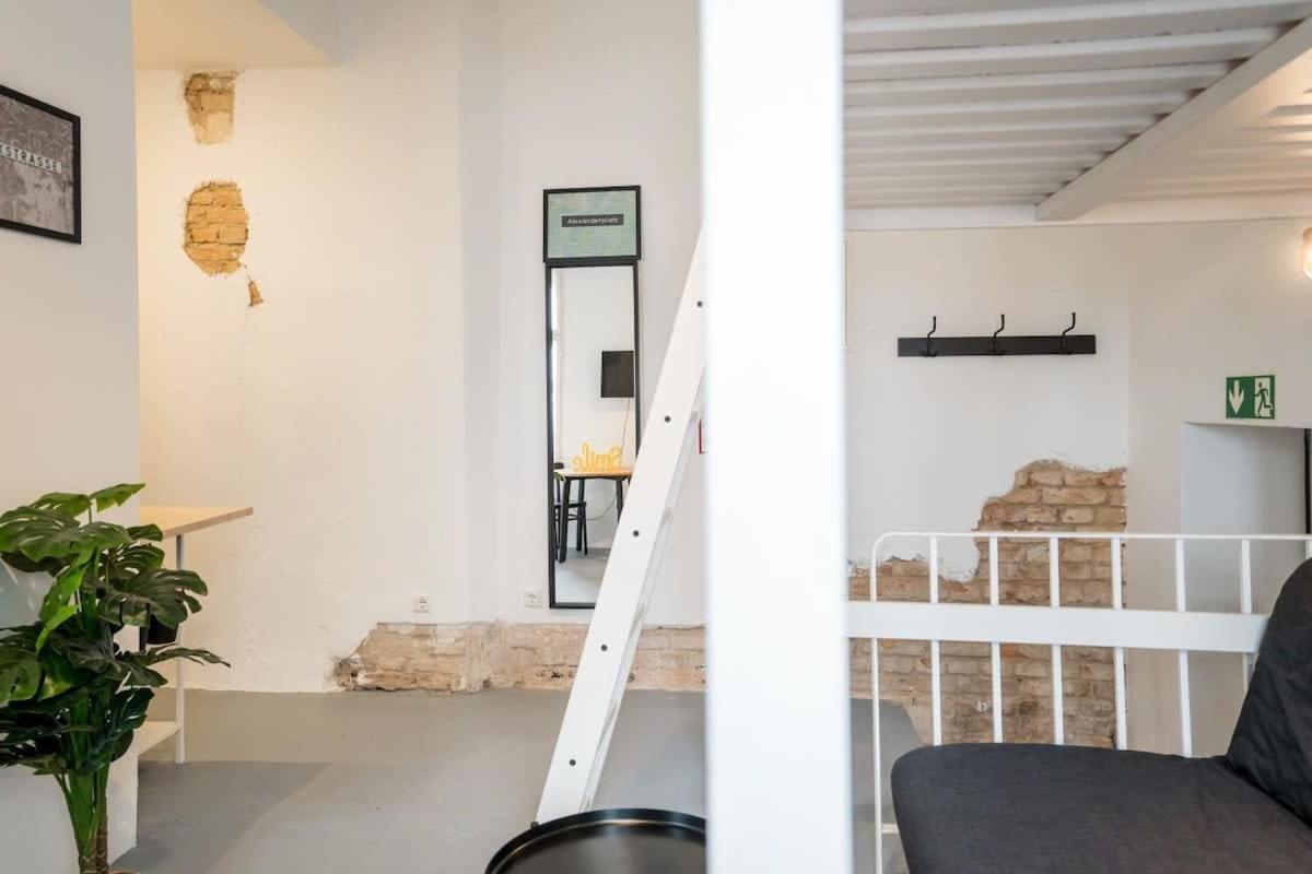 Shabby Chic Self Checkin Free Street Parking Appartement Berlin